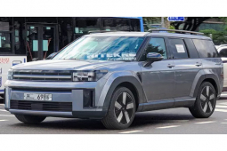 h-2-1686388780-581-width740height555-2 Tin tức ô tô - Độc đáo thiết kế của Hyundai SantaFe thế hệ mới